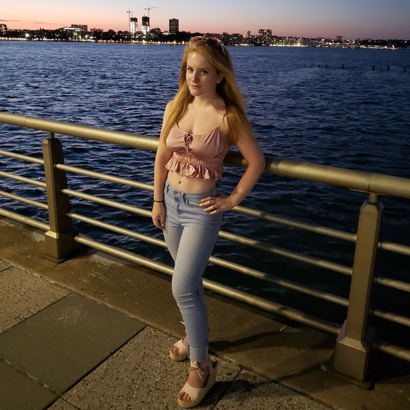 Pink Ruffled Women's Top - Picture 4 of 4